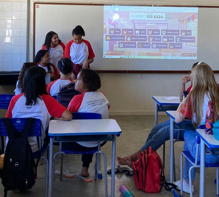 Jogo do dia da escola - QUIZ SHOW