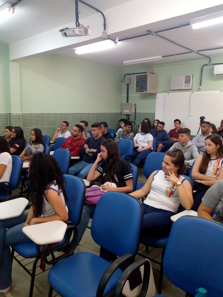 SEDU - Game ajuda a ensinar Língua Portuguesa em escola de Cachoeiro de  Itapemirim