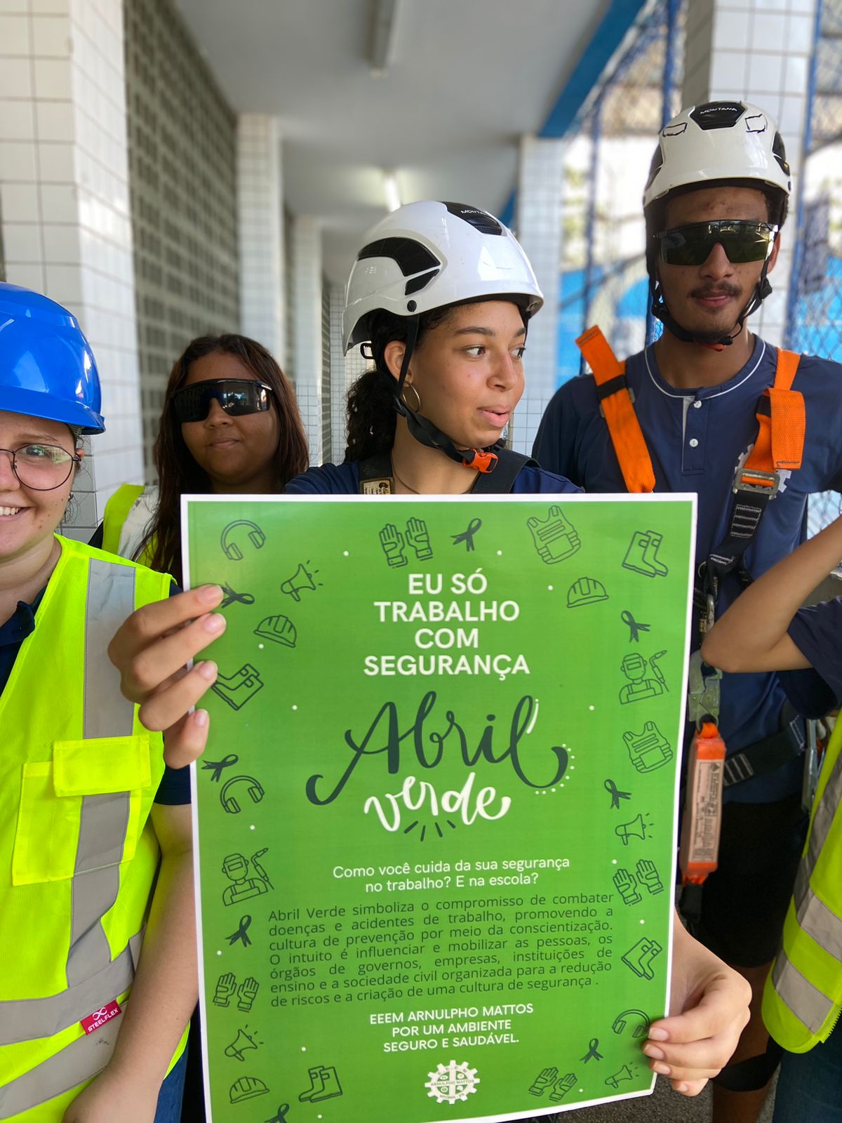 ABRIL VERDE