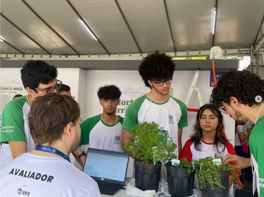 Escola UVV