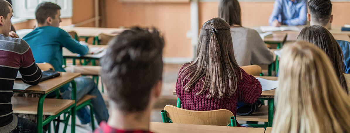 Continua aberta consulta pública sobre Formação Básica do Novo Currículo do Ensino Médio