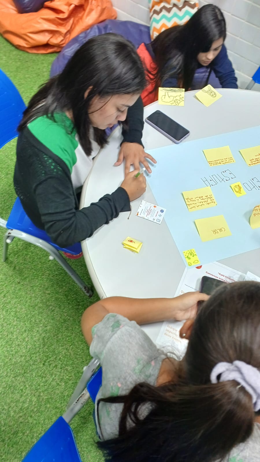 WORLD CAFÉ (3)