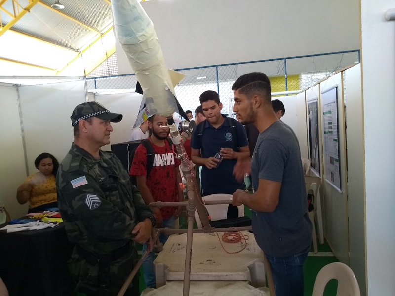 escola-imburana-astro-foguetes-071119