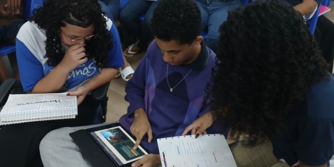 Escola da Serra promove festival de aprendizagem com jogos e tecnologia